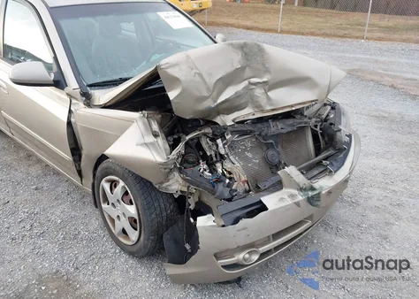 2005 Hyundai Elantra Gls/Gt from USA, damaged, VIN KMHDN46D95U958859